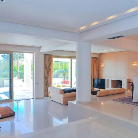 Villa Queen *